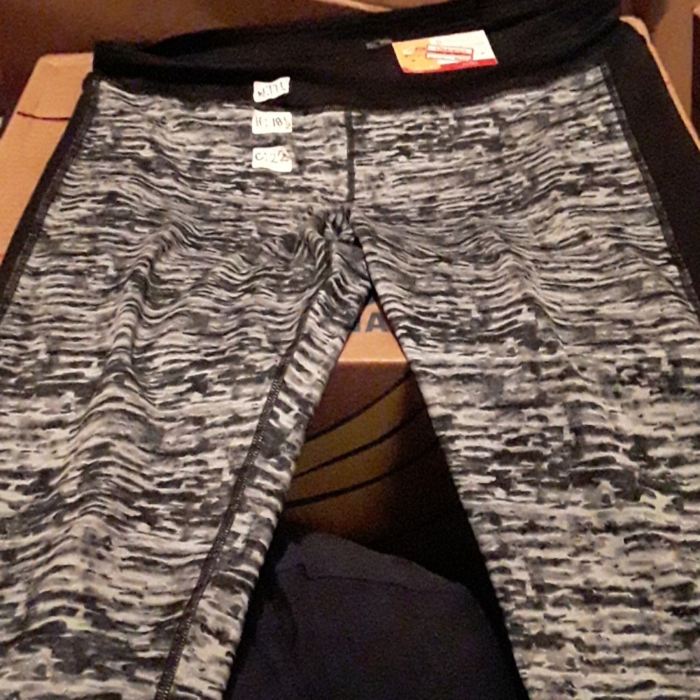 Champion athletic leggings